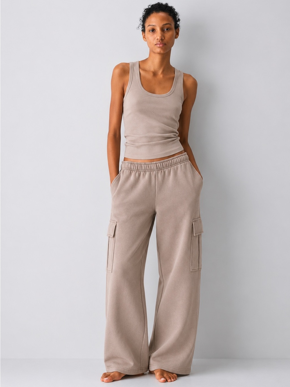 Aritzia TNA Sweatfleece Cozy Fleece Mega Cargo Sweatpants